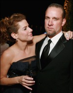 Sandra Bullock y su esposo Jesse James han entablado una batalla legal por la custodia de la hija de éste contra su ex-esposa, una ex estrella porno